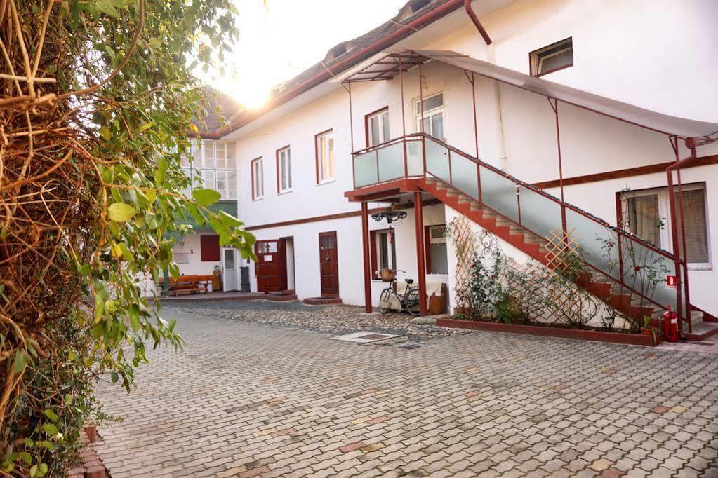 Guesthouse Casa Baciu سيبيو المظهر الخارجي الصورة